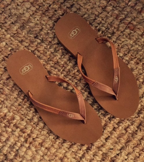 ugg flip flop